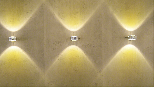 <p>
</p>

<p>
Wandleuchten erzeugen eine sehr schöne Lichtverteilung auf der Wand. Durch verschiedene Glaseinsätze sind auch andere Lichtformen und Lichtfarben möglich (Typ Occhio Sento von Axel Meise).
</p> - © Axel Meise

