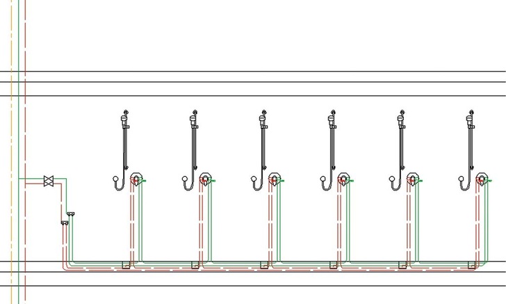 6 Ringleitungen sorgen bei Reihenduschen für den regelmäßigen Wasseraustausch, unabhängig davon, welche Zapfstelle benutzt wird.