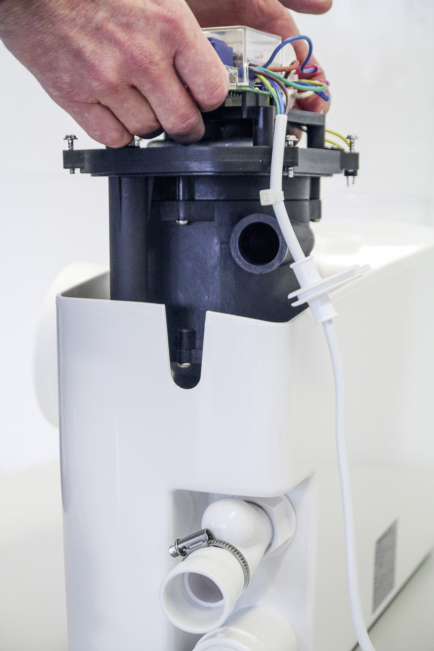 Alle Bauteile müssen nach Herstellerangaben vom Fachmann jährlich gewartet werden.