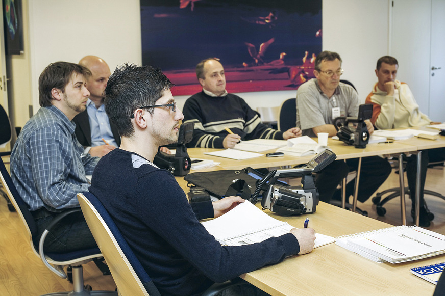 Eine wichtige Voraussetzung für den Lernerfolg ist auch die Begrenzung auf eine kleine Teilnehmerzahl.