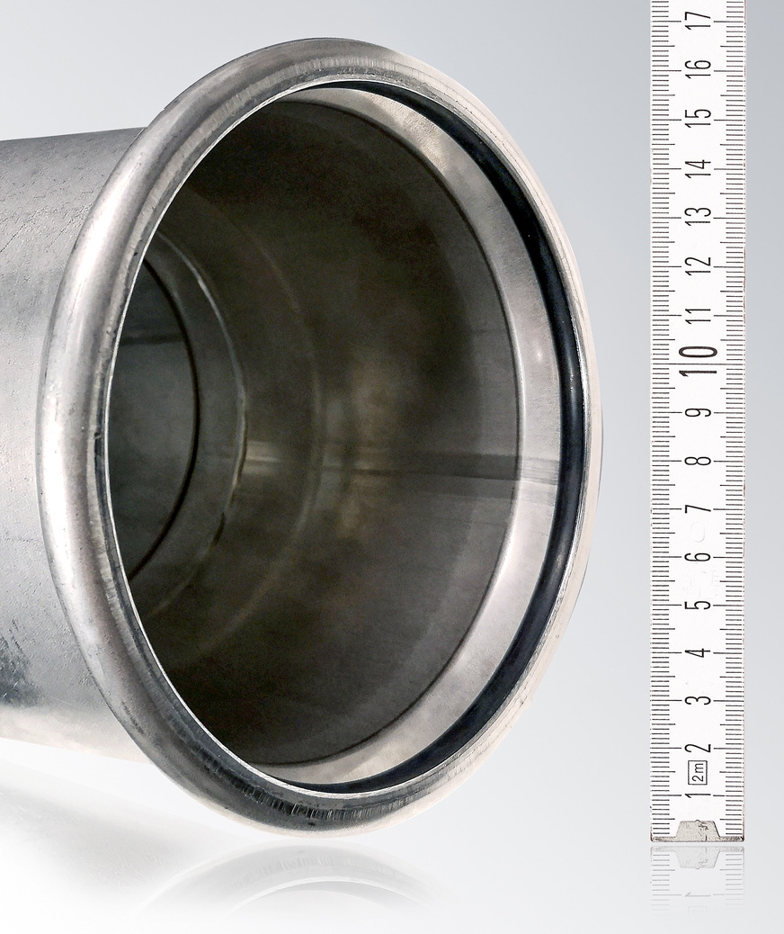 Sanha ergänzt die Edelstahl-Serie Nirosan um die Dimensionierung DN 150.