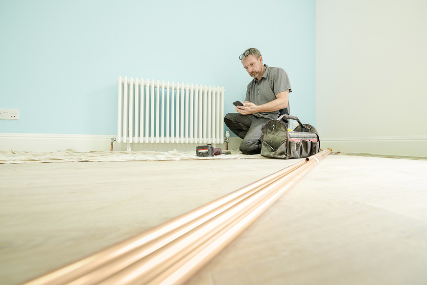 Beim Chatten werden Nachrichten sofort versendet und der Absender erhält – im Unterschied zur E-Mail&nbsp;– eine Rückmeldung, sobald seine Message gelesen wurde.