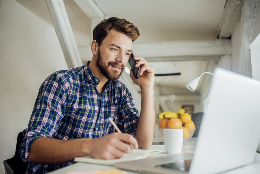 Es besteht die Möglichkeit, bei Anzeigen eine Telefonnummer zu hinterlegen, sodass bei mobilfunkfähigen Endgeräten ein sogenannter Click-to-Call-Button erscheint. Dadurch lassen sich die direkten Kontaktaufnahmen erhöhen.