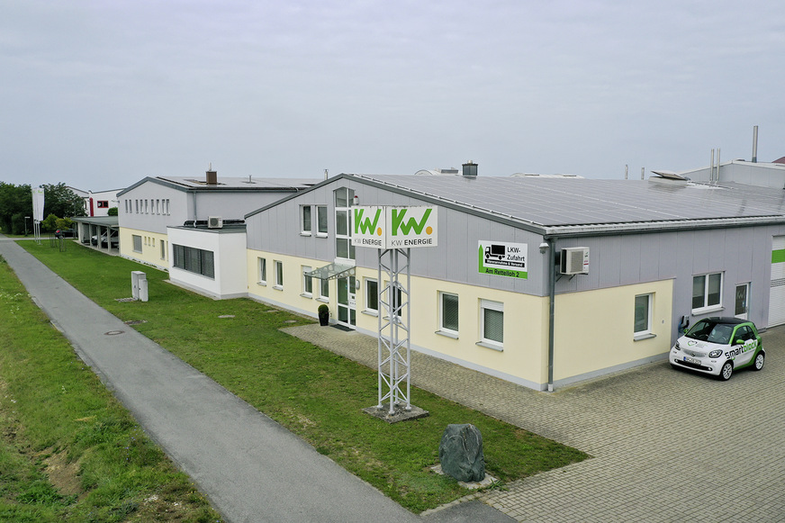 Am Firmensitz der KW Energie in Freystadt werden jedes Jahr mehr als 300 BHKW im Leistungsbereich von 7,5 bis 75 kWel gefertigt.