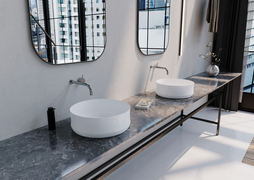 Die neue Waschtisch-Schale Ming überzeugt durch eine makellose glasierte Oberfläche. Ihre Silhouette ist geprägt durch Tradition und Moderne.&nbsp;&nbsp;&nbsp;&nbsp;