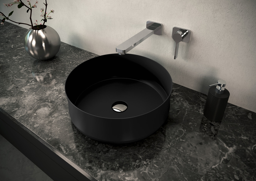 Erhältlich ist die Ming ab sofort in vier Oberflächen: Lavaschwarz matt, Schwarz glänzend, Alpinweiß und Alpinweiß matt.