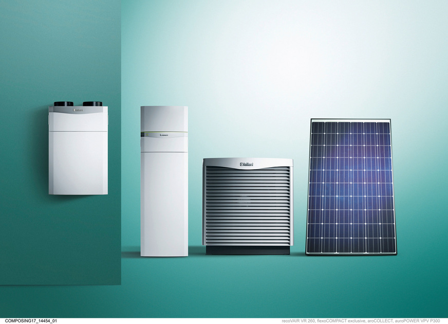 Bild 3: Für den Großteil der Smart-Living-Installationen werden zunächst diese Komponenten relevant sein: Von links nach rechts sind dort das zentrale Lüftungsgerät Recovair, die Wärmepumpe Flexocompact exklusiv mit integriertem Trinkwasserspeicher, die Außeneinheit Arocollect sowie das PV-Modul Auropower dargestellt.