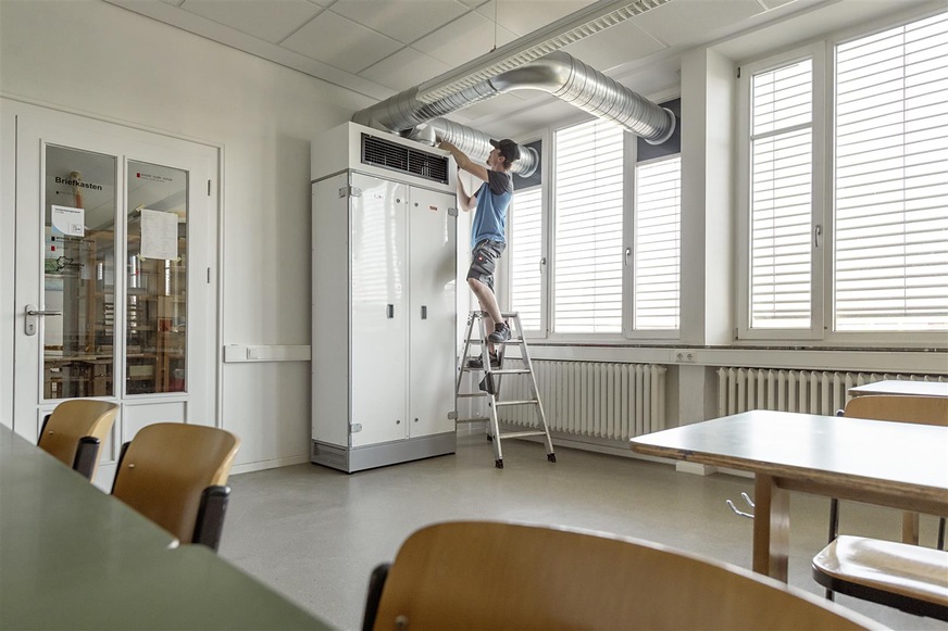 Die Installation der WOLF Lüftungsgeräte hat in der Arnold Bode Schule in Kassel die Konrad Ochs GmbH übernommen.