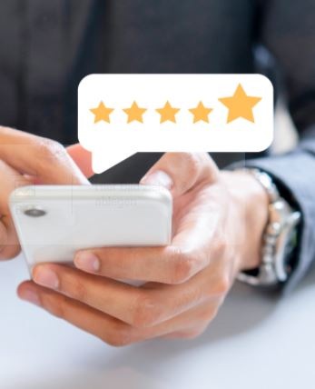 Gut zu wissen: Da Google in den meisten Fällen weiß, wo sich der Smartphone-Nutzer aufhält, werden automatisch lokale Betriebe angezeigt – wenn diese eine entsprechende Onlinepräsenz aufgebaut haben.
