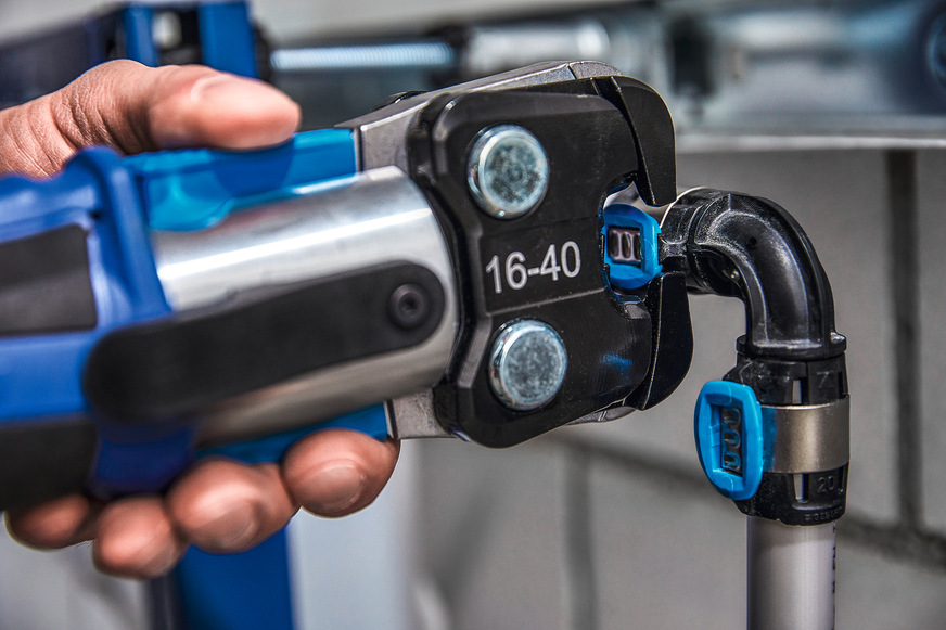Der Verbreitungsgrad der Pressfitting-Technik ist sehr hoch. Fast jeder SHK-Fachbetrieb setzt regelmäßig diese Verbindungstechnik ein, auch bei der Verbindung von Mehrschicht-Verbundrohren in der Trinkwasser-Installation.
