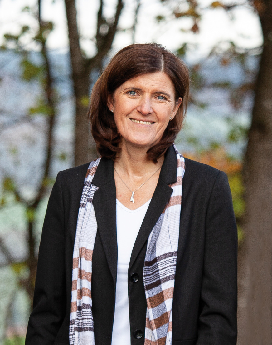 DEPV-Vorsitzende Beate Schmidt-Menig ist überzeugt, dass moderne Holzenergie den Wärmemarkt dekarbonisieren kann.