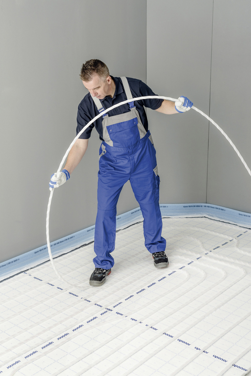 Wird die Fußboden­heizung auch zur Kühlung genutzt, sollte der Verlegeabstand auf 10 cm reduziert werden.
