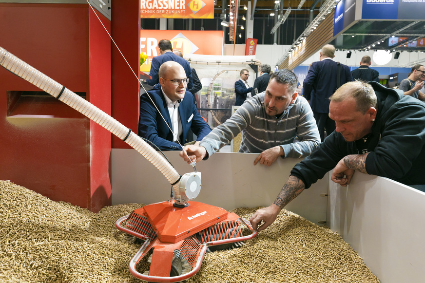 IFH/Intherm 2018: Kessel berät zu Produkten rund um Pellets.