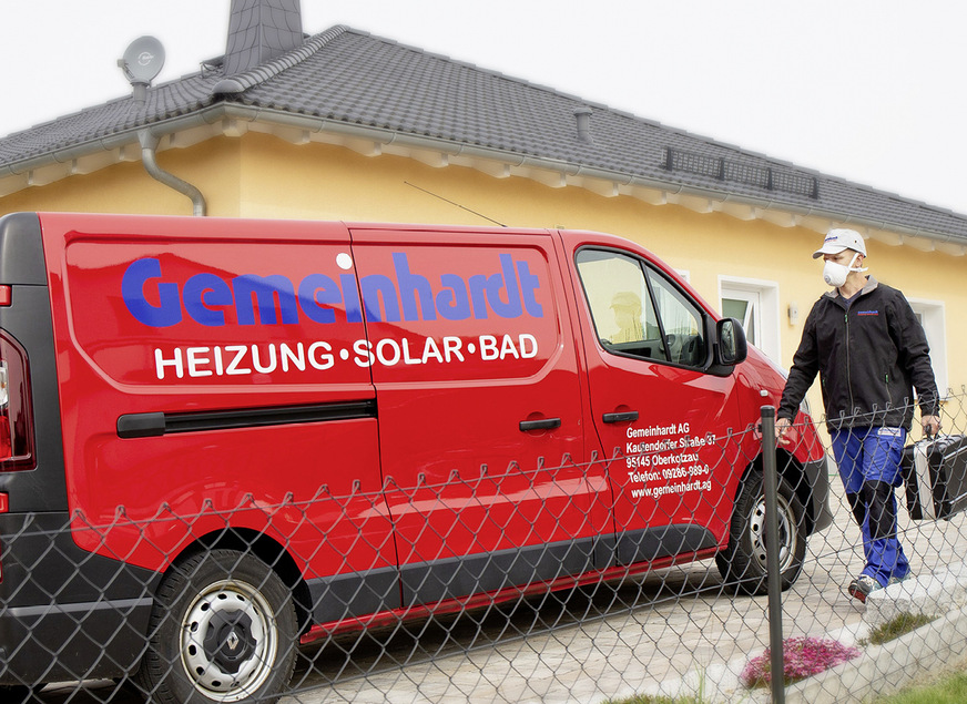 Gemeinhardt beschäftigt 50 Mitarbeiter, davon arbeitet zirka ein Drittel in der Verwaltung. Die anderen zwei Drittel arbeiten auf der Baustelle.