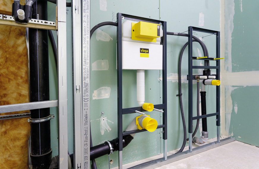 Durch die hygiene­gerechte Anordnung der Verbraucher wird der ­regelmäßige Wasseraustausch unterstützt.