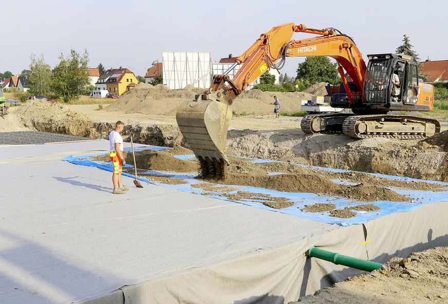 Bau einer Rigolen-Versickerungsanlage – ausgeführt mit Boxen-Rigolen.