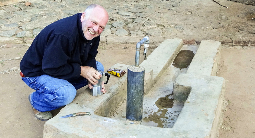 Wassermangel: Für den ersten Trinkwasserbrunnen, den Roland Ketterer in Chala gebaut hat, erhielt er den baden-württembergischen LEA-Mittelstands­preis für soziale Verantwortung.