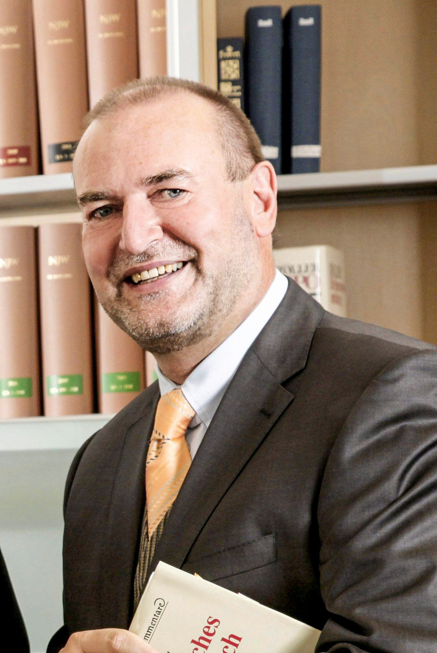 Rechtsanwalt Dr. jur. Hans-Michael Dimanski.