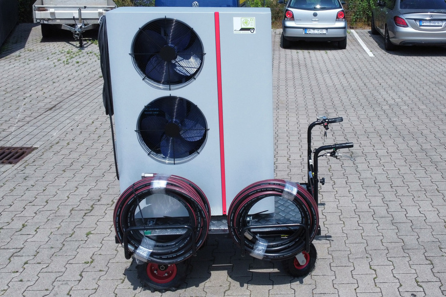 Mobile Wärmepumpenlösung von Hanse-Wärme mit Atec-Wärmepumpe.