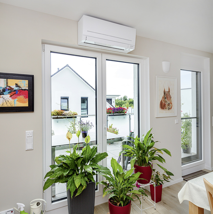 Luft/Luft-Wärmepumpe: Ein Außengerät (vorherige Doppelseite) versorgt in der ­Regel ein oder mehrere Innengeräte.
