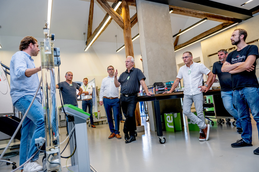 Im Reflex Training Center kamen Fachleute aus der Energiebranche zum ersten Expertentalk von Reflex zusammen.