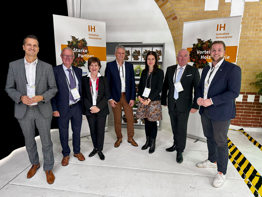 ZIV-Präsident Alexis Gula, IH-Sprecher Andreas Lücke, HKI-Präsidentin Christiane Wodtke, Martin Ecker, Geschäftsführer HDG Bavaria, Julia Möbus. Geschäftsführerin DeSH, Andreas Müller, Geschäftsführer Technik ZVSHK, Martin Diedenhofen&nbsp;, SPD-Bundestagsfraktion&nbsp;(v. l.).