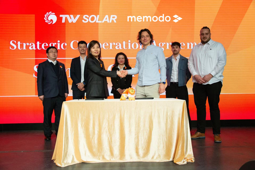 Die Zusammenarbeit von Memodo und Tongwei Solar wurde im Rahmen einer festlichen Unterzeichnung der Kooperationsvereinbarung besiegelt.