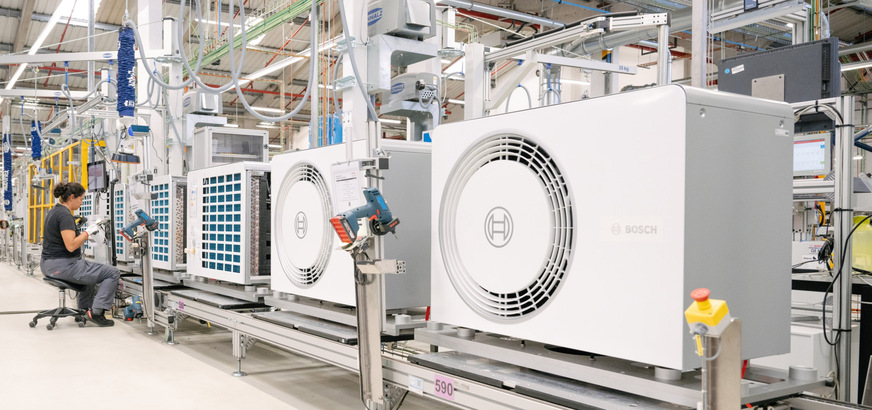 Wärmepumpenproduktion in Aveiro. Bis 2030 investiert die Bosch Home Comfort Group 1 Mrd. Euro in ihr europäisches Entwicklungs- und Produktionsnetzwerk.