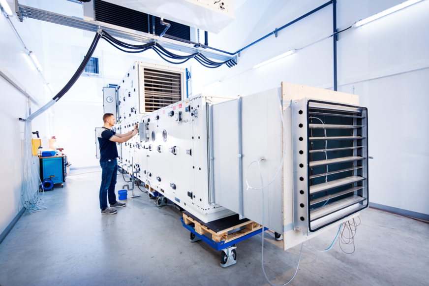 Blick in einen der bestehenden&nbsp;Klimatechnik-Prüfstände bei TÜV Nord.
