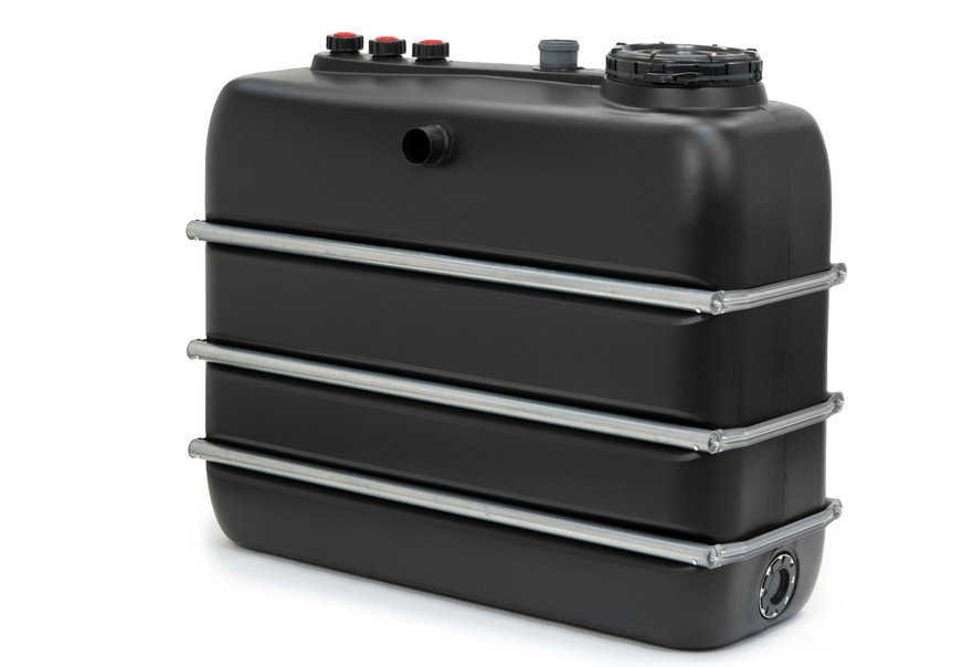 Die eingebaute Anlage ist mit einem beruhigten Zulauf und einem Überlaufsiphon ausgestattet, der dafür sorgt, dass Schwebstoffe entfernt werden.