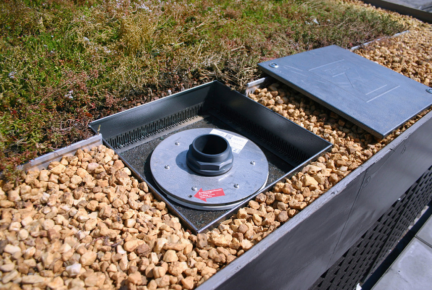 Retentionsabläufe verfügen über ein spezielles Funktionsteil zur exakten Justierung der reduzierten Ablaufleistung.