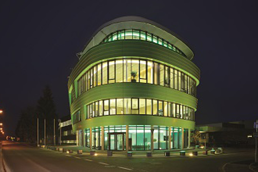 Das Weiterbildungszentrum Grünbeck Forum ist eine wichtige Plattform im Stammhaus in Höchstädt.
