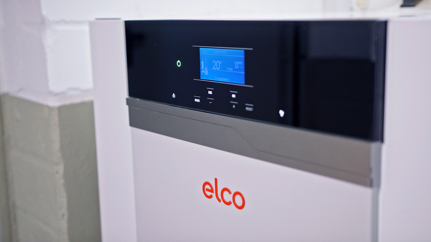 Der Gas-Brennwertkessel Trigon®&nbsp;L&nbsp;Plus von Elco deckt aktuell die Spitzenlast bei der Wärmeerzeugung ab und wird nach weiteren Sanierungsmaßnahmen der Häuser nicht mehr benötigt. Er kann dann bei anderen Objekten zum Einsatz kommen.