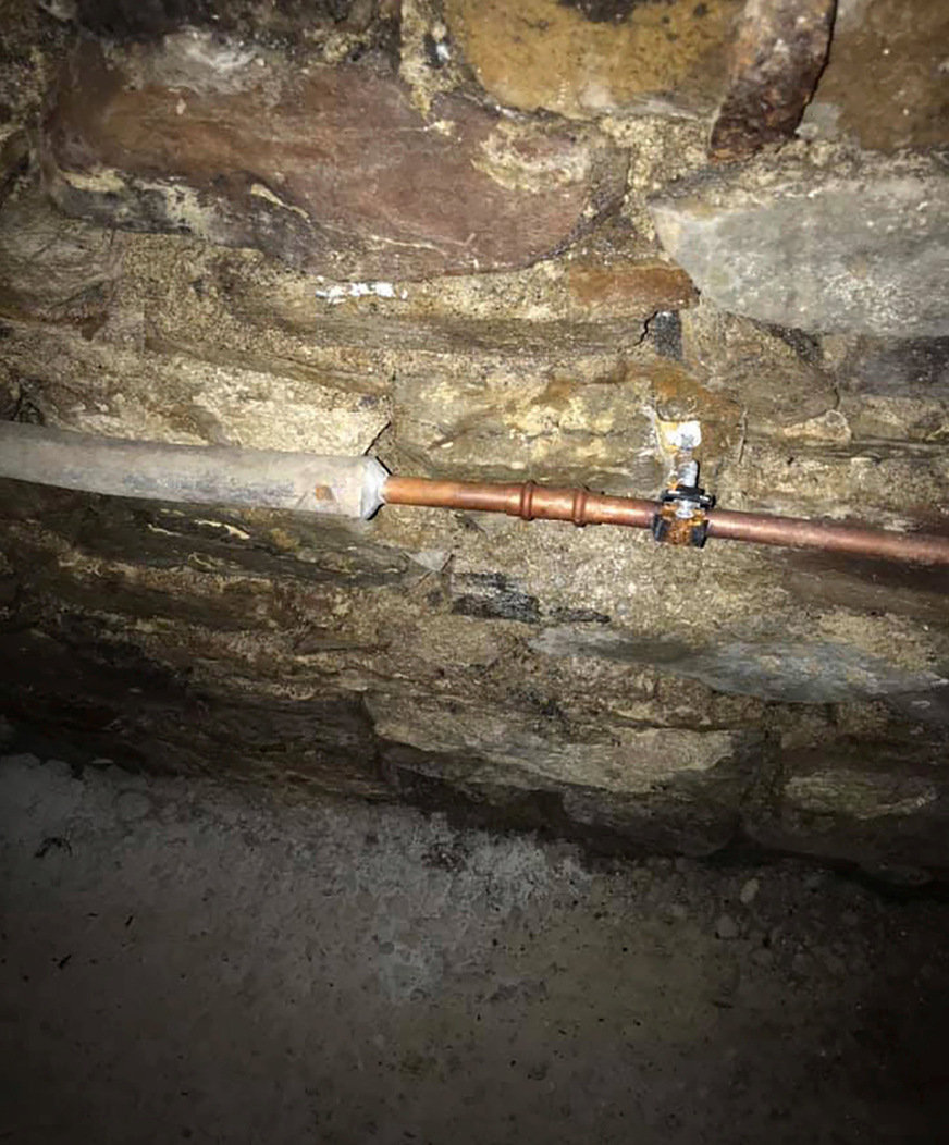 Nach Reparaturen, bei denen alte Bleileitungen mechanisch bearbeitet wurden, muss mit erheblich erhöhten Bleiwerten an den Entnahmestellen gerechnet werden.