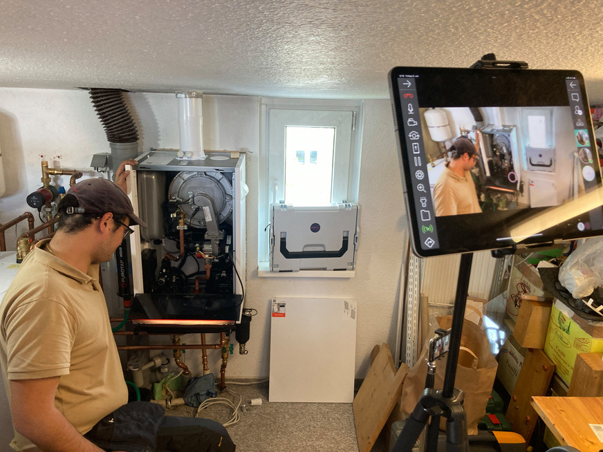 Video Remote Support beim Heizungseinbau