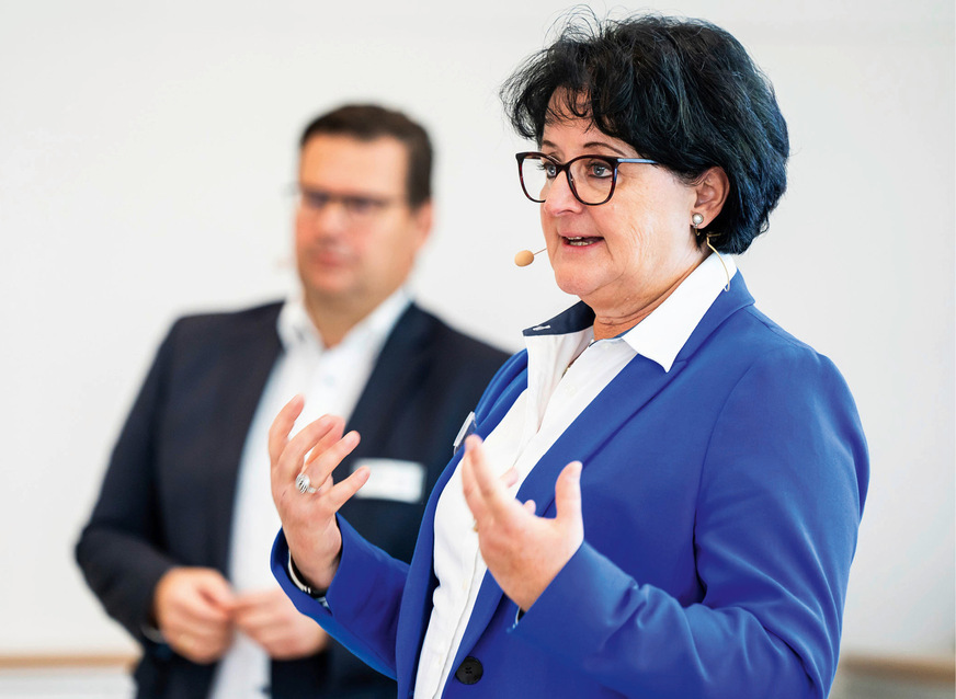 Die Zusammenarbeit auf der Baustelle wird sich verändern, wird kooperativer, so Heike Kling ­(Hilti) – und zwar bis hin zur Zusammenarbeit mit&nbsp;­Robotern.