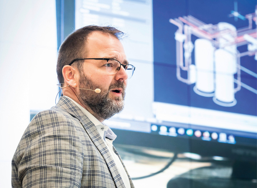 Welche Auswirkungen hat die Digitalisierung handwerklicher Prozesse auf die Mitarbeiterführung in einem SHK-Betrieb? Christoph Ulland konnte dazu aus seinem eigenen Unternehmen berichten.