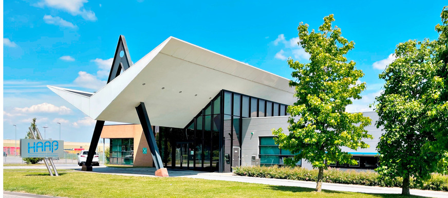 Mönchengladbacher ­Firmensitz von Haaß Haustechnik: Kunden lassen sich meist durch die digitale Bad­planung samt „Rundgang“ durch das virtuelle Projekt überzeugen – auf Grundlage jeder Menge Bits und Bytes, die geschützt werden müssen.