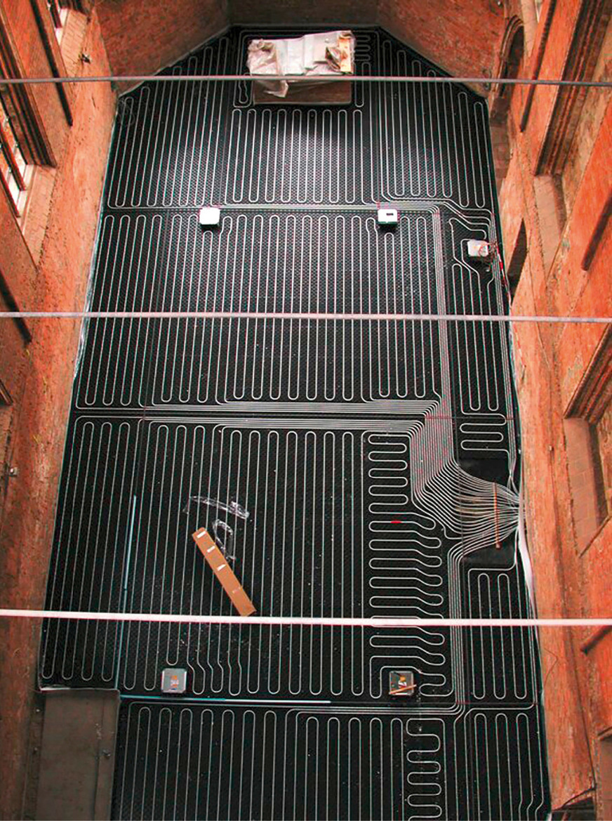 Fußbodenheizung in einer denkmalgeschützten Kirche.