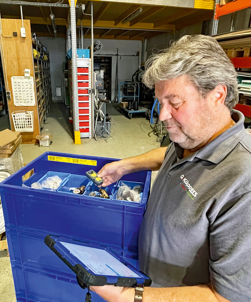 Pilotprojekt mit Geberit: Ein Barcode-Leser kann den ­Bestand für ein bestimmtes Produkt erfassen, eine Nachbestellung veranlassen und etliche weitere Arbeitsschritte wesentlich vereinfachen.