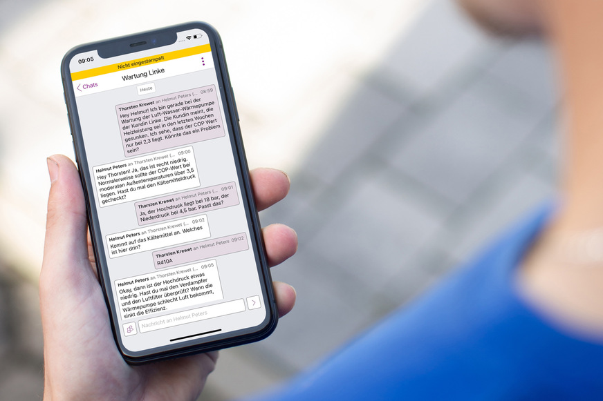 Mit dem Label Chat können Mitarbeiter sich untereinander oder in größeren Gruppen Nachrichten schicken.