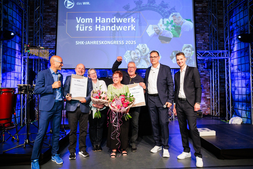 Horst Langen und Jens Furchtmann werden für ihre langjährige Unterstützung des SHK-Verbunds im Stock’s ausgezeichnet