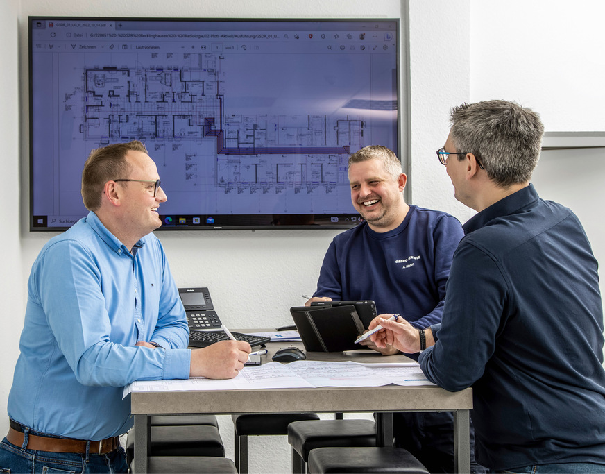 Ob Neubau oder Sanierung: Für die gesamte Haustechnik verfügen eigene Fachleute über das entsprechende Know-how, um das kleine oder große Bauvorhaben in die Tat umzusetzen.