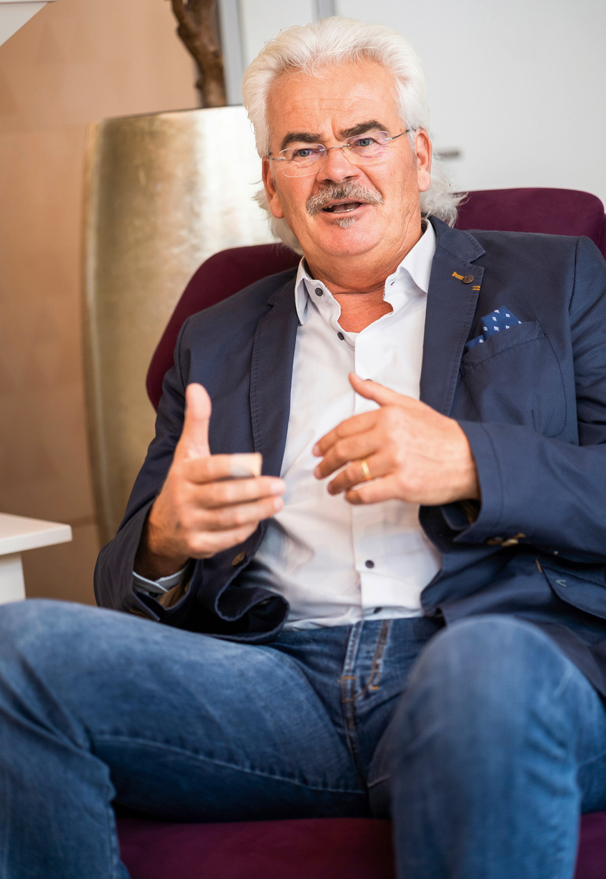 Einer Branche, die oft von Technik, Terminen und Taktung getrieben ist, brachte Hermann-J. Kreitmeir etwas zurück, das verloren zu gehen drohte: Menschlichkeit in der Betriebsführung.