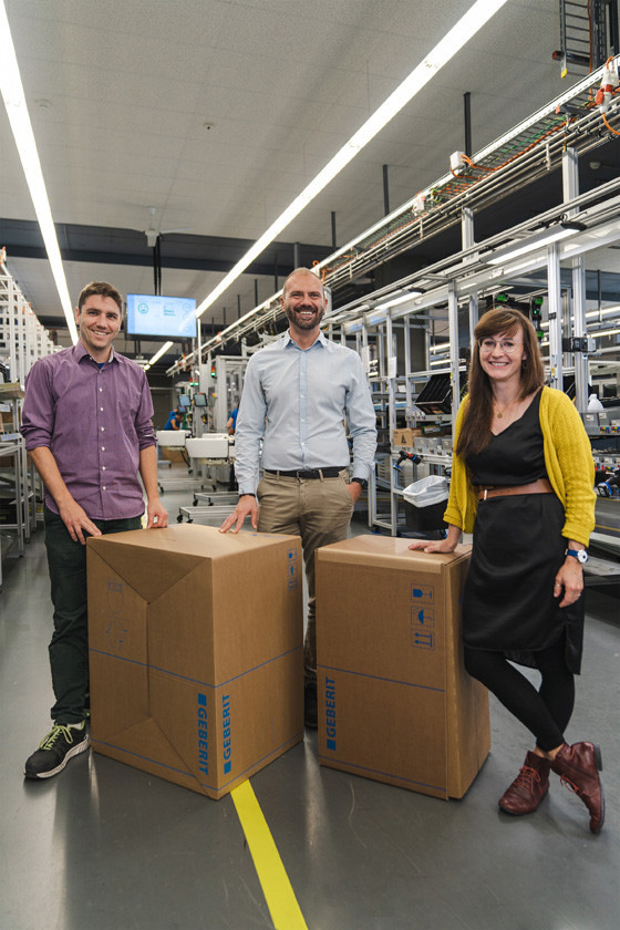 Ein interdisziplinäres Team hat gemeinsam die neue Verpackung für die Dusch-WCs AquaClean Mera und Sela Round ausgearbeitet.
