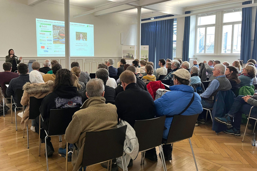 Bei den BuGG-Gründach- und Fassadengrün-Foren handelt es sich um kostenfreie Halbtagesseminare, die durch eine Fachausstellung ergänzt werden.
