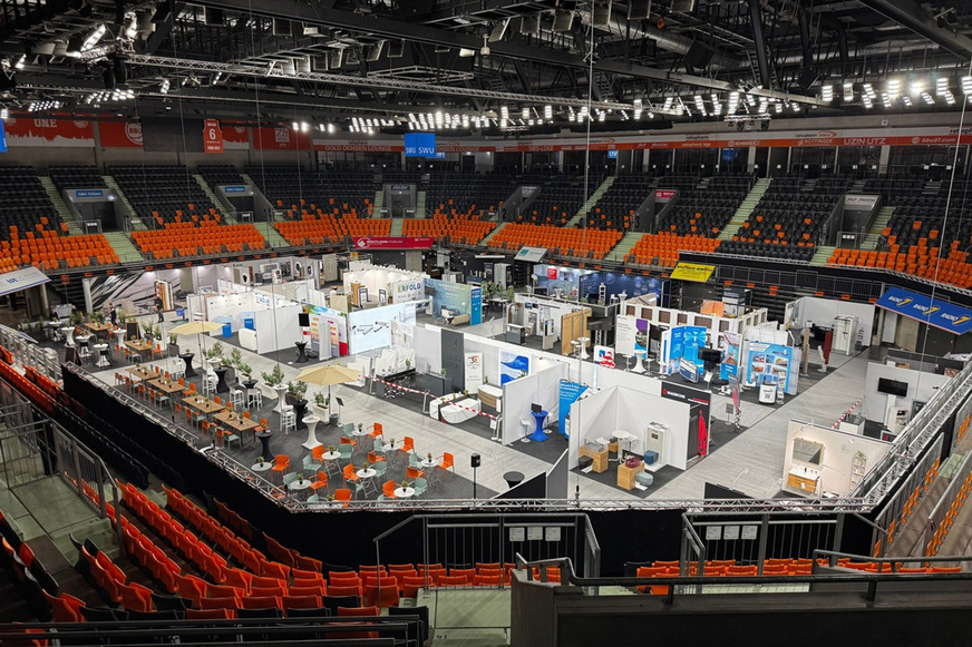 Das Organisationsteam der Bad direkt verwandelte die Ratiopharm Arena in eine attraktive Messe-Location.