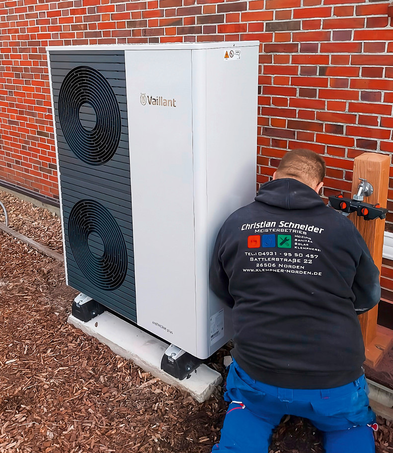 Contracting-Partner Christian Schneider bei der Arbeit.