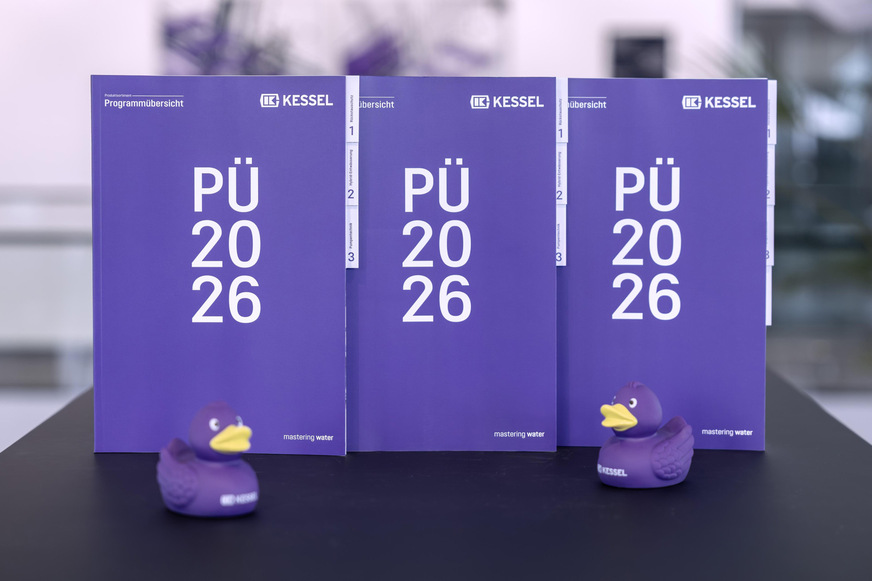 Die klimaneutral gedruckte Produktübersicht 2026 informiert auf rund 400 Seiten über mehr als 3000 Kessel-Produkte und ist ab sofort online abrufbar.
