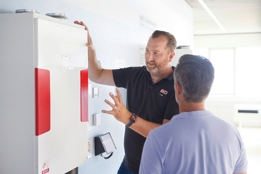 Erfolgreicher Wissenstransfer: 2025 erreichte das Helios Schulungsprogramm über 8500 Teilnehmer – 2026 geht es mit erweitertem Angebot weiter.